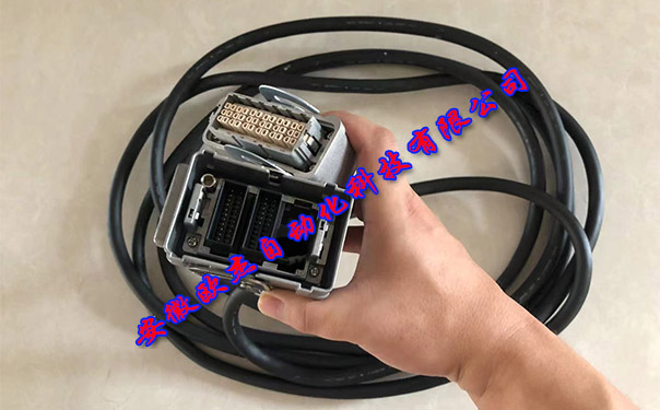 L20319C00  CN2電纜