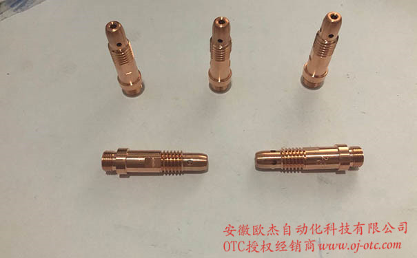 H950C15  2.4夾體